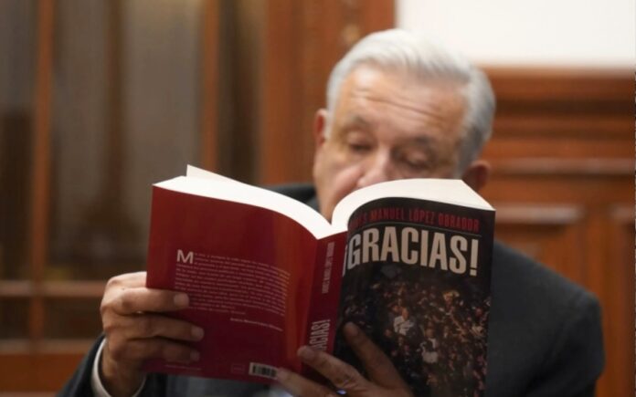 Video | ‘¡Gracias!’, AMLO dedica su nuevo libro a las y los jóvenes mexicanos