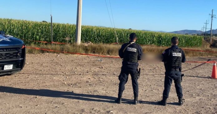 Localizan un cadáver encobijado y encintado cerca de Campo Plata en Angostura