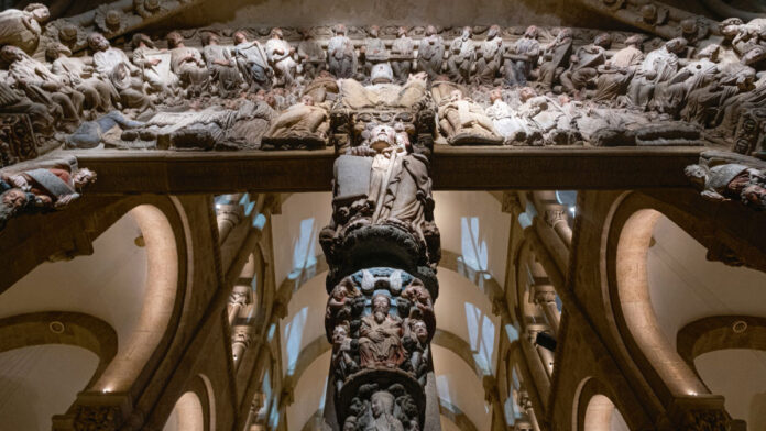 El Maestro Mateo y la culminación de la catedral románica de Santiago