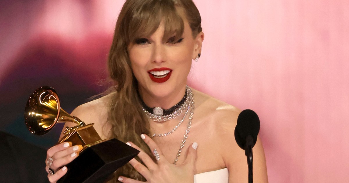 ¡Hace historia! Taylor Swift se convierte en el primer artista en ganar cuatro veces Álbum del Año en los Grammy