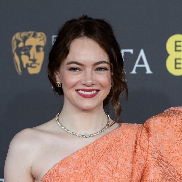 Emma Stone: Lágrimas y agradecimiento a su madre en los BAFTA: “Ella me hizo creer en este sueño loco”