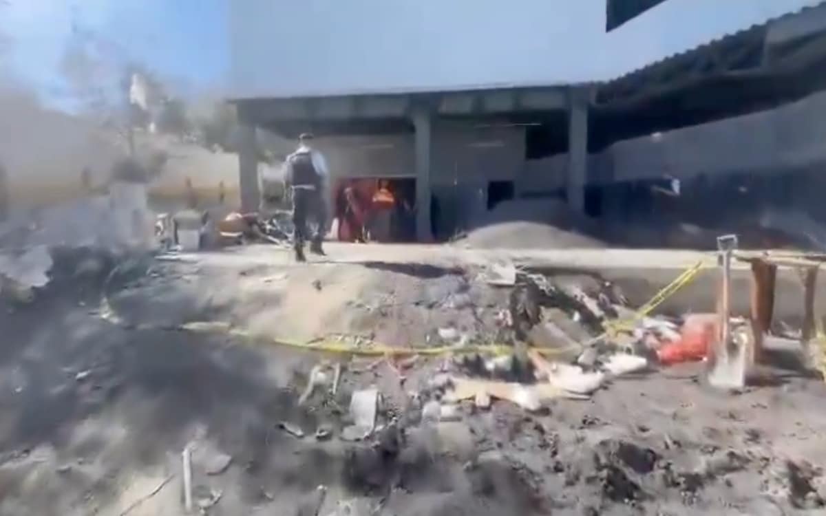 Video | Mueren 4 trabajadores al caerse de elevador en una plaza comercial en Monterrey