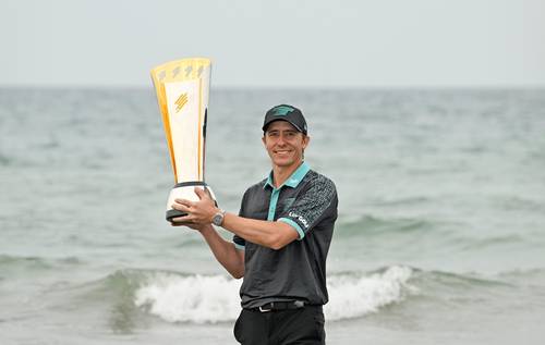 El golfista mexicano Ortiz se corona en Omán