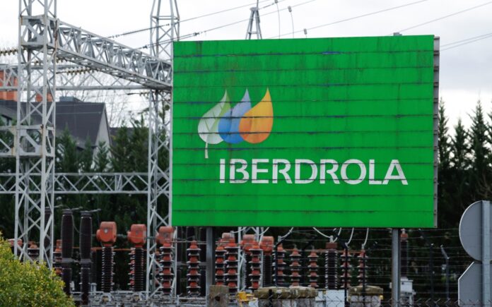 Iberdrola cierra la venta de plantas a México por 6 mil 200 millones de dólares