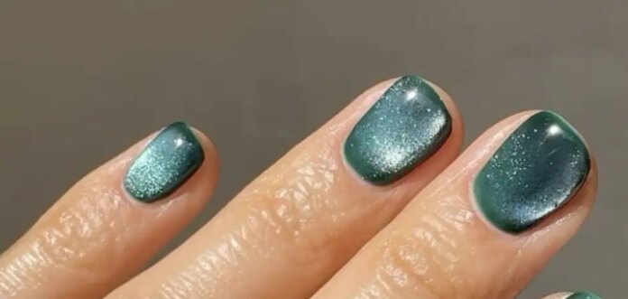 Esta es la manicura de uñas con aires mediterráneos que pedirás en tu salón de confianza