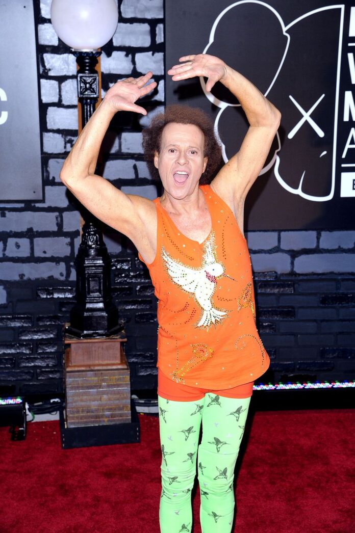 Richard Simmons aborda los rumores de que está “muriendo”