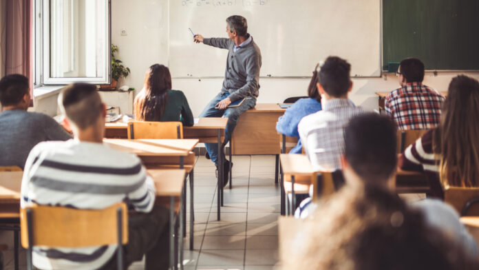 Expertos estudian la incorporación de la inteligencia artificial en las aulas