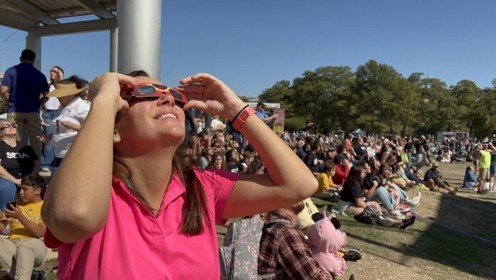 La NASA y las agencias informarán los planes para el eclipse solar total de abril de 2024