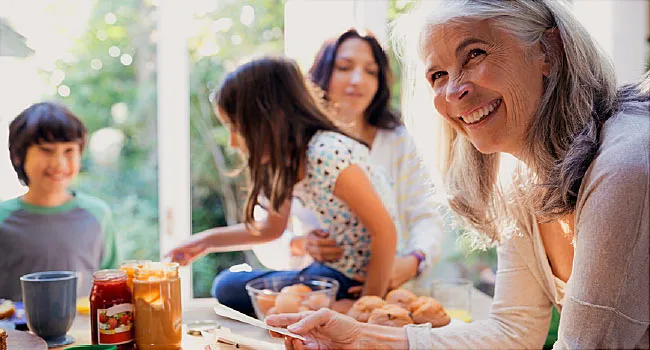 Cómo mantenerse en contacto con la familia le ayuda a mantenerse saludable