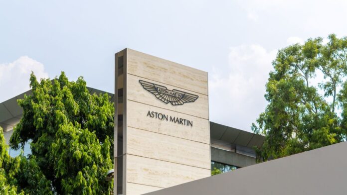 Gracias al ’factor de enfado’ de Aston Martin tenemos más botones físicos y menos pantallas táctiles