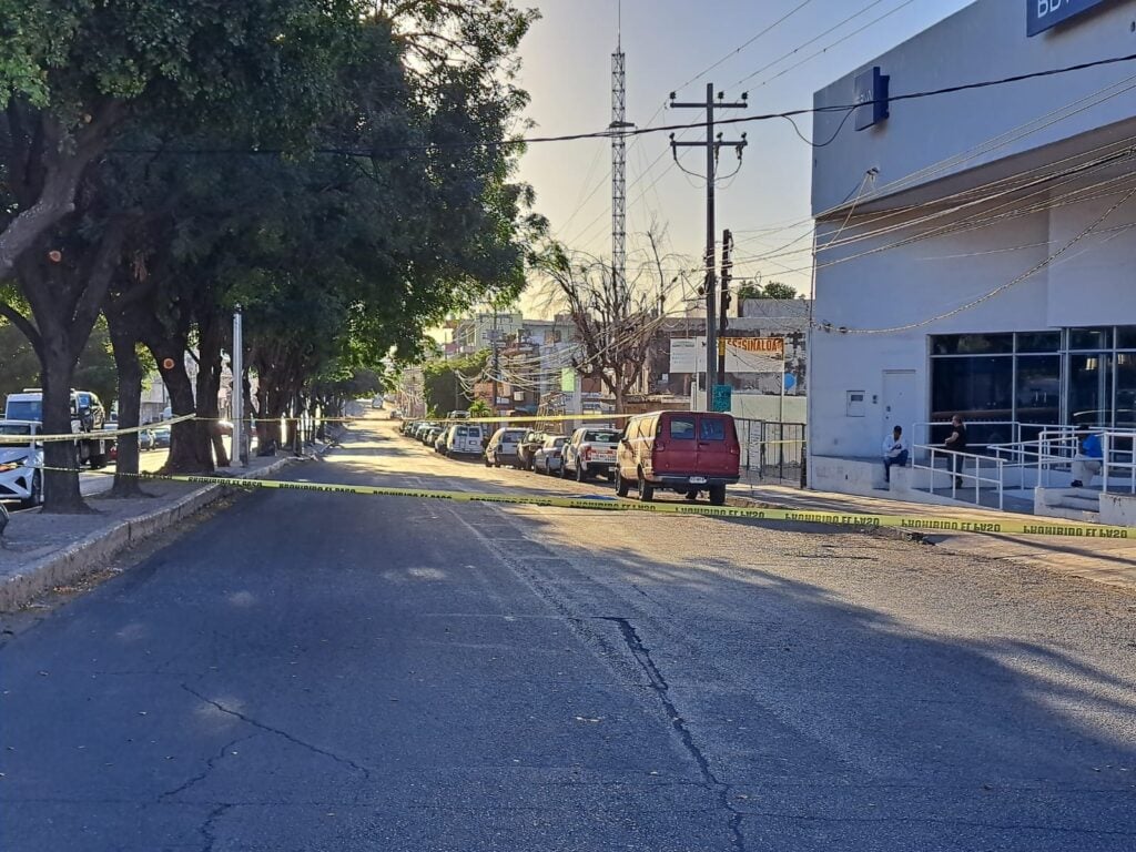 Zona acordonada en donde ocurrió el accidente en el que perdió la vida el adulto mayor