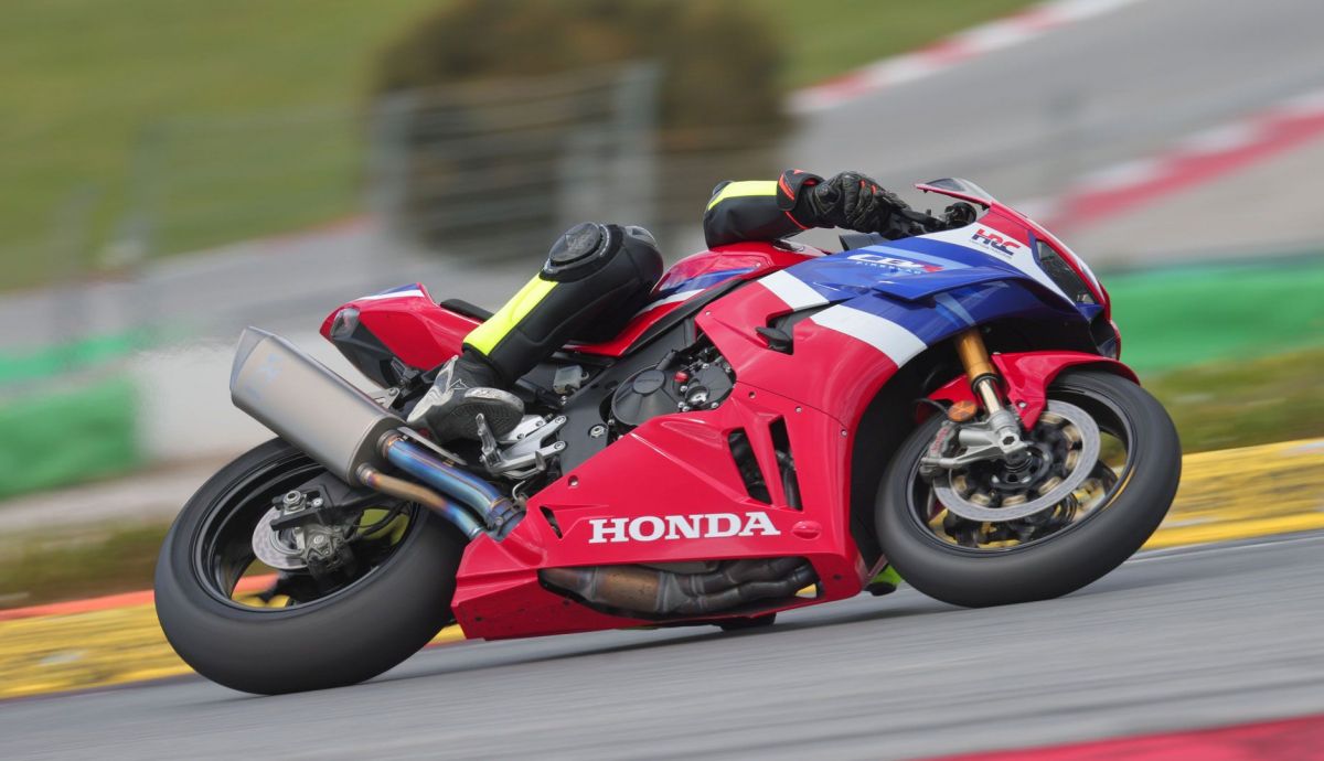 Honda CBR1000RR FireBlade 2024 Accion (5)