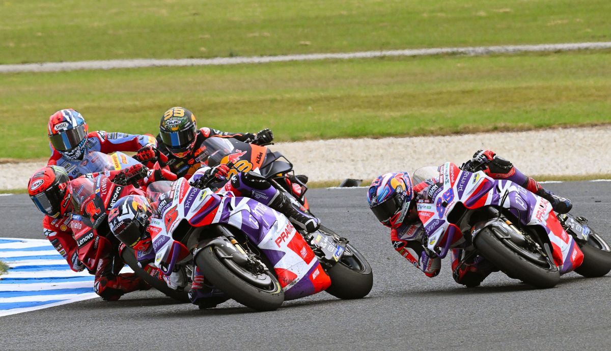 Johann Zarco y Pecco Bagnaia pasan a Jorge Martín en presencia de Fabio Di Giannantonio y Brad Binder