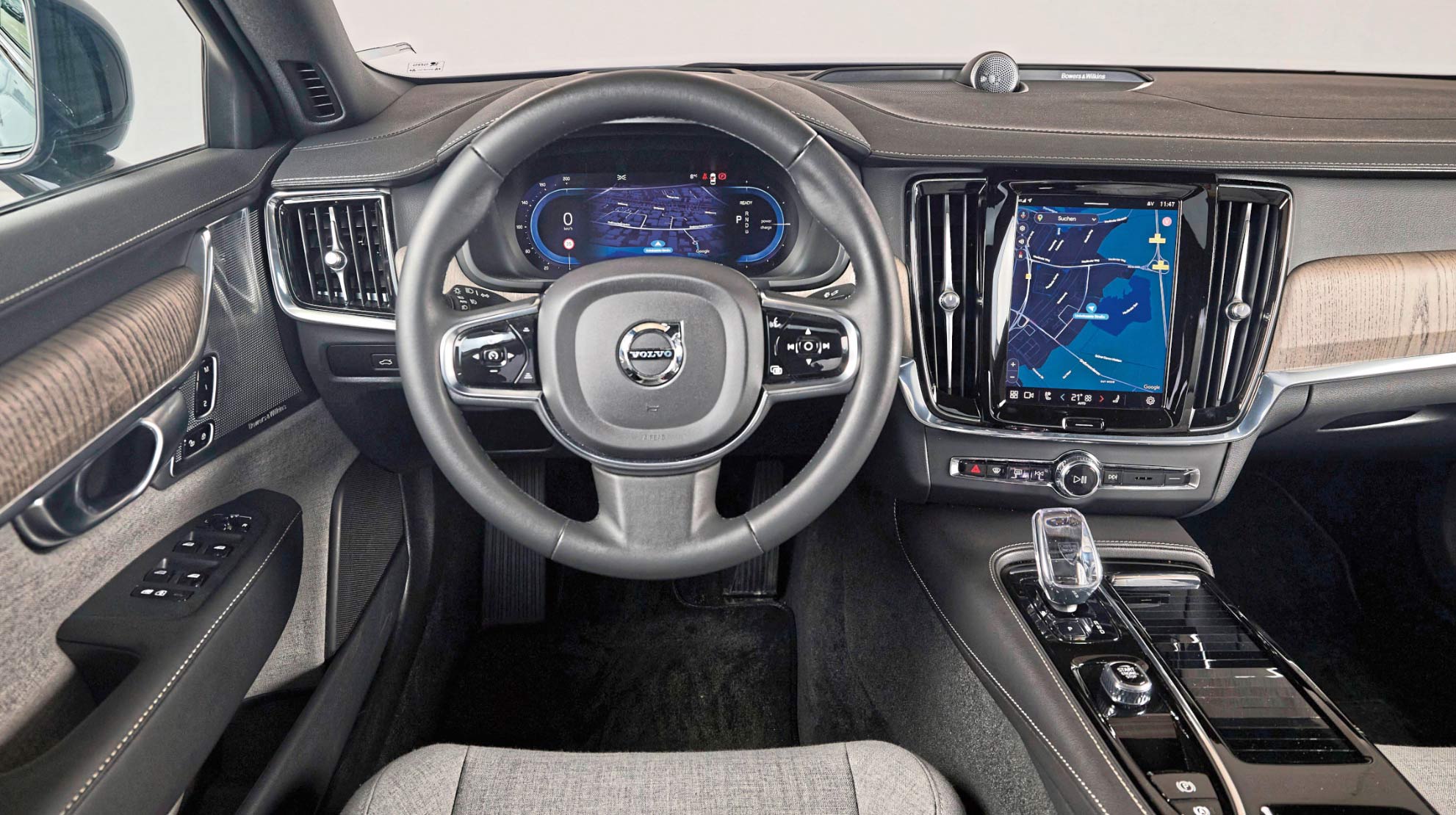 S90 cockpit