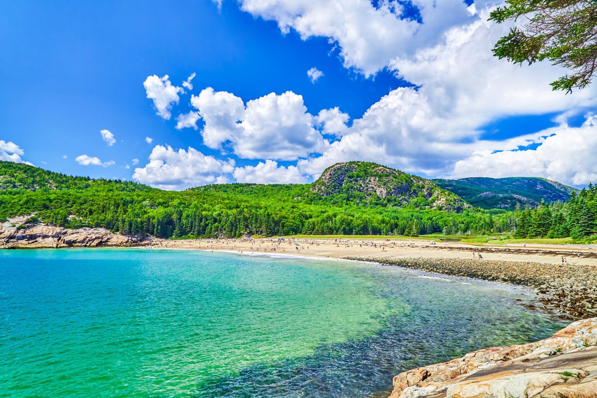 Playa de arena, el parque nacional de Acadia, Maine