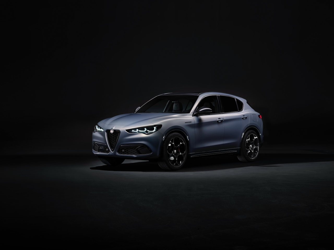 Alfa Romeo Stelvio 2023