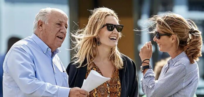 Amancio Ortega estrena yate de lujo para las vacaciones de la familia Inditex: piscina, parque infantil y helipuerto