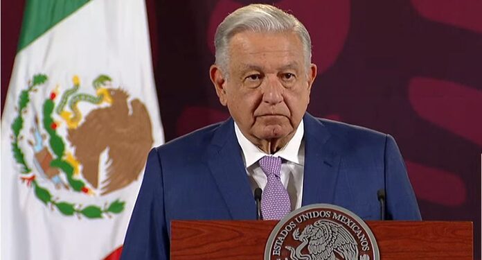 AMLO  avala   iniciativa para obtener dinero de las Afore