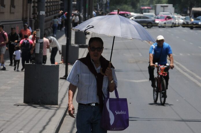 CDMX ‘se tatema’: Rompe récord histórico de calor con 34.2 grados