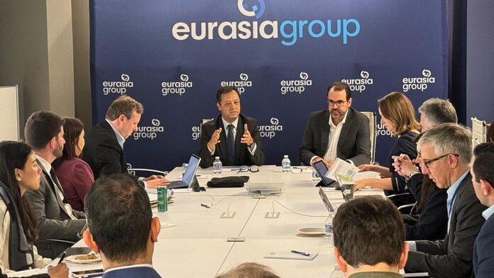 Gabriel Yorio participa en reunión del Grupo Eurasia en Washington