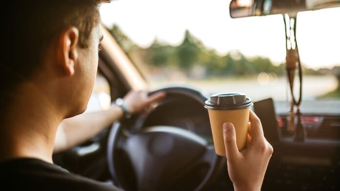 Seguro que no has caído en la utilidad que tiene el mechero del coche