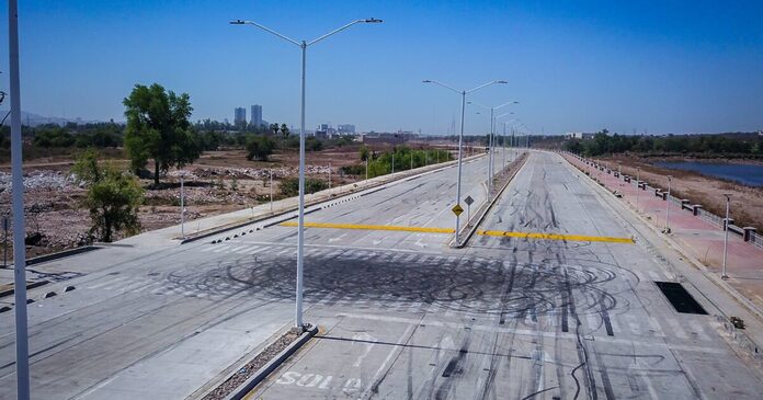 Entre botellas y huellas de neumáticos: nuevo tramo del Sánchez Alonso, en Culiacán, sitio de “arrancones”