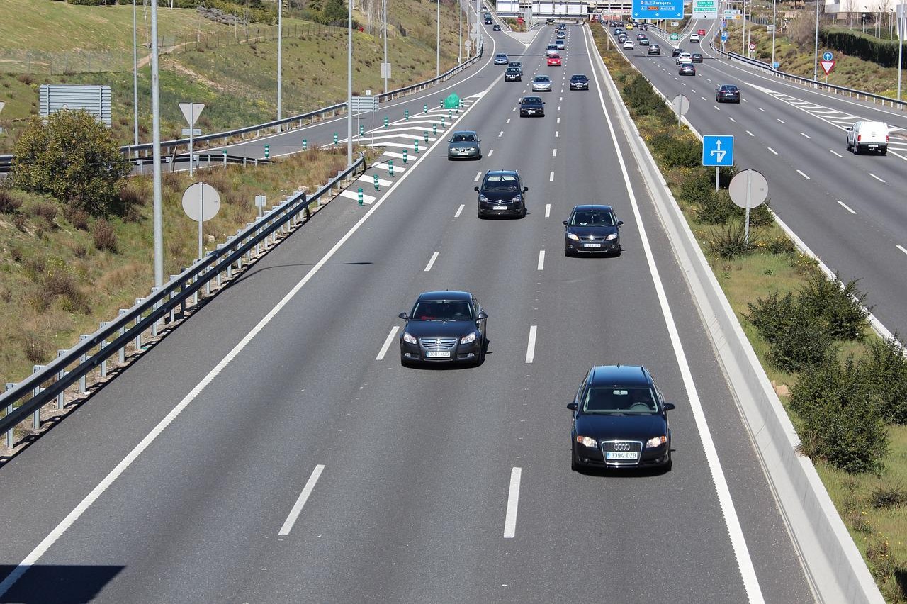 Cortes de carriles en la A-6 sentido creciente hacia A Coruña