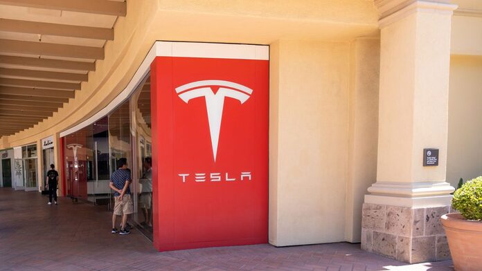 ¿Nubarrones negros en Tesla? Despedirá al 12% de la plantilla de la planta de Texas