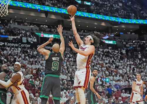 Los Celtics, a un juego de alcanzar las semifinales de conferencia