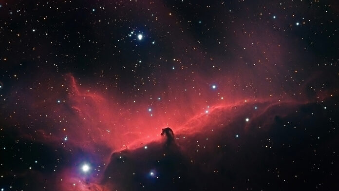 James Webb fotografía la nebulosa Cabeza de Caballo con un detalle sin precedentes