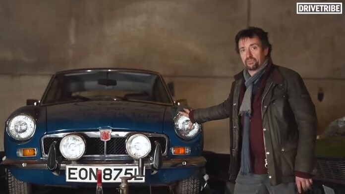 Descubrimos lo que esconde Richard Hammond en su garaje secreto