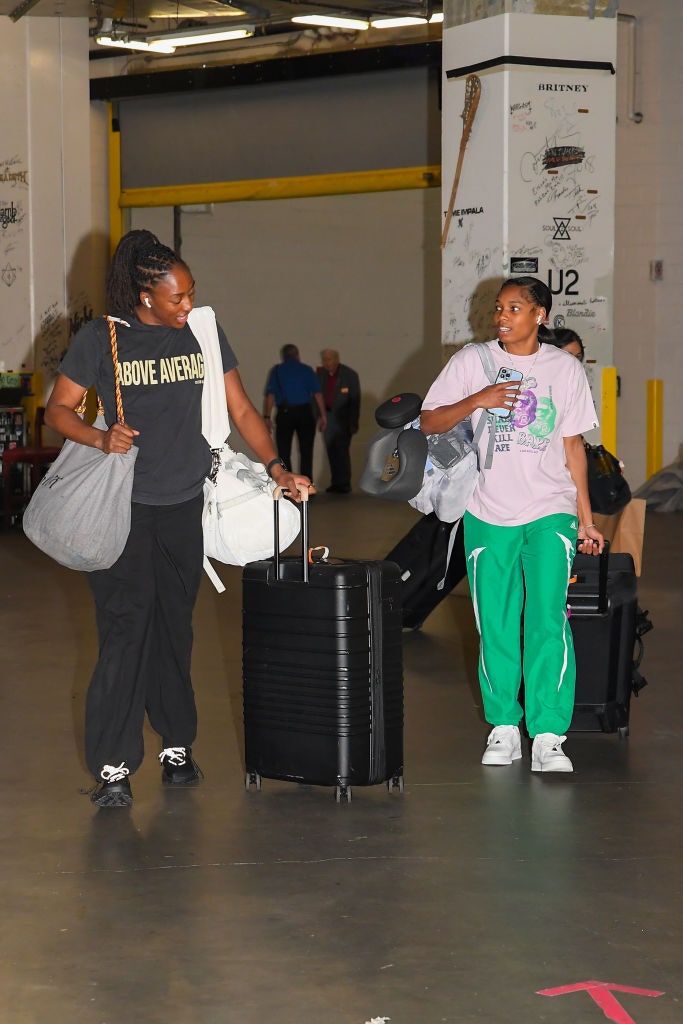 Buenas noticias: las jugadoras de la WNBA ya no tienen que tomar vuelos comerciales para ir a los partidos fuera de casa