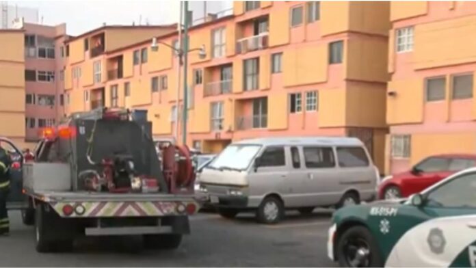Explosión en el departamento de Azcapotzalco provoca la movilización de bomberos