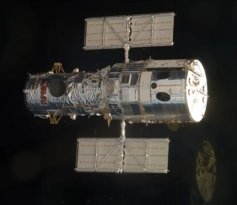 Hubble durante las maniobras de encuentro