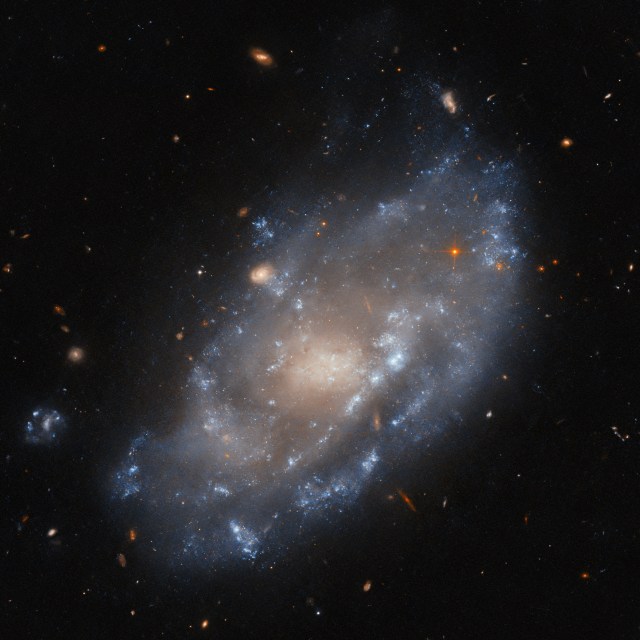 Hubble busca fuentes de luz visibles de rayos X