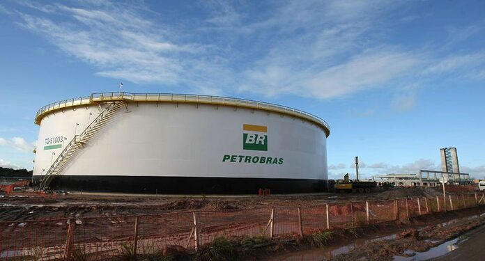 Lula da Silva destituye al presidente de la petrolera estatal Petrobras  | El Universal