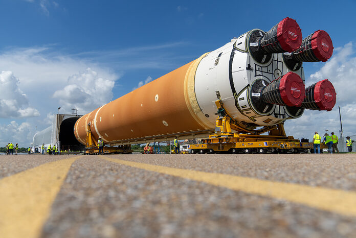 La NASA envía una etapa de cohete lunar antes del primer vuelo tripulado a la Estación Artemisa