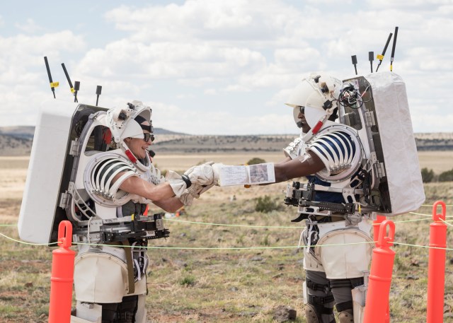 Entre bastidores de un paseo lunar de la NASA en el desierto de Arizona