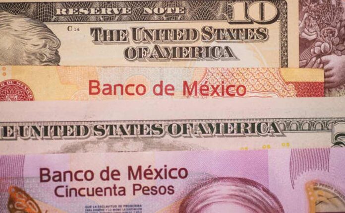 Precio del dólar abre este lunes volátil en 19.60 pesos al mayoreo | El Universal