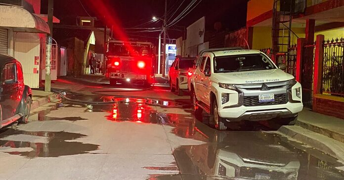 Reporte de fuga de gas en vivienda moviliza a bomberos de Villa Unión, en Mazatlán