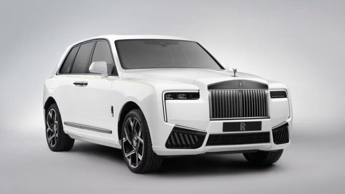 VÍDEO: Así es el increíble Rolls-Royce Cullinan Black Badge