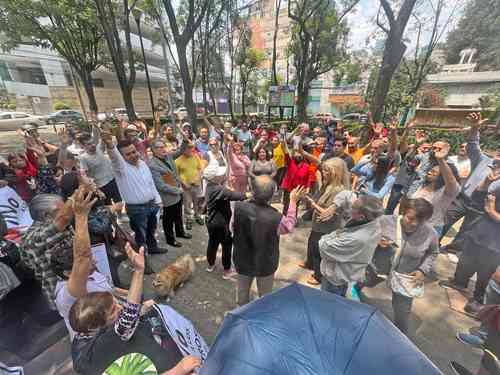 Protestan colonos contra proyecto de la Semovi de instalar parquímetros