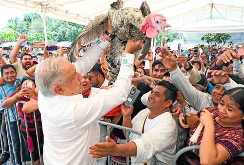 AMLO: “se fue al carajo” el ejercicio del poder sin que participe el pueblo