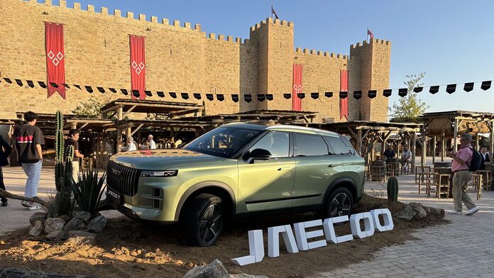 Jaecoo llega a España con un SUV gasolina y PHEV de precio competitivo. Así es el Jaecoo 7