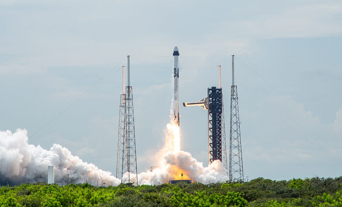 ¡Despegue! El SpaceX Crew-9 de la NASA se lanza a la Estación Espacial Internacional