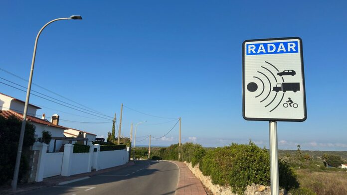 Ni seguridad ni protección: dos de cada tres conductores de Madrid y Barcelona creen que los radares están para recaudar