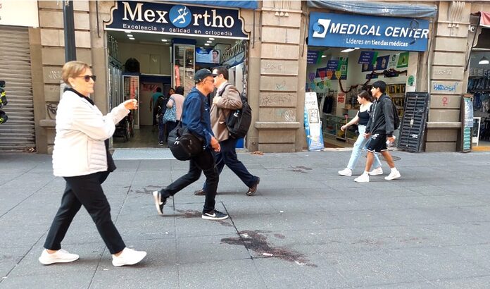 FOTOS: Así luce la calle de Motolinia en el Centro Histórico tras atentado a líder de comerciantes | El Universal