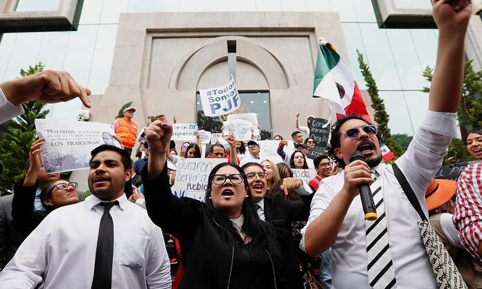 Judicatura ordena regreso a labores, con operativo de Seguridad y descuentos a jueces y magistrados