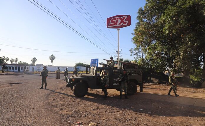 Bloqueos y violencia en Sinaloa; incendios y seis asesinatos en un solo día