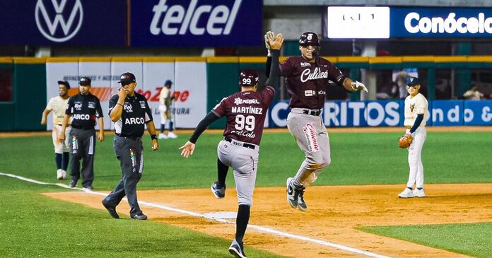 Tomateros aprovecha “pestañeo” del pitcheo rojo para llevarse el clásico sinaloense en la LMP